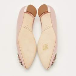 مملوكة مسبقًا حذاء باليرينا فلات مانولو بلانيك هانغيسي مرصع بالكريستال ساتان وردي مقاس 38