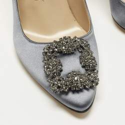 مملوكة مسبقًا Manolo Blahnik Hangisi Size 37 Grey Satin Pumps