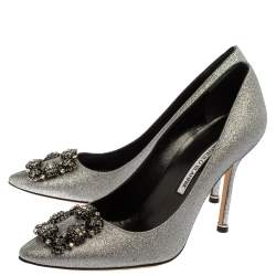 مملوكة مسبقًا Manolo Blahnik Silver Lurex Hangisi Pointed Toe Pumps Size 38.5