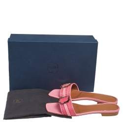Pre Owned Manolo Blahnik  Pink Leather Buckle Flat Sandals Size 37