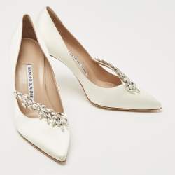 Pre Owned Manolo Blahnik White Satin Nadira Pumps Size 37