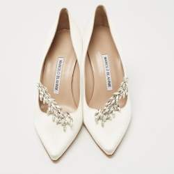 Pre Owned Manolo Blahnik White Satin Nadira Pumps Size 37