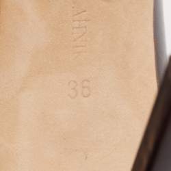 Pre Owned Manolo Blahnik Brown Leather Round Toe Pumps Size 36