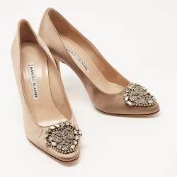 Pre Owned Manolo Blahnik Beige Satin Okkava Crystal Embellished Pumps Size 36.5