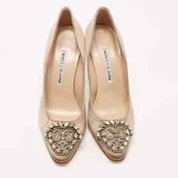 Pre Owned Manolo Blahnik Beige Satin Okkava Crystal Embellished Pumps Size 36.5