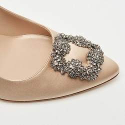 Manolo Blahnik Beige Satin Hangisi Pumps Size 39.5