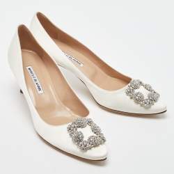 Manolo Blahnik White Satin Hangisi Pumps Size 40.5