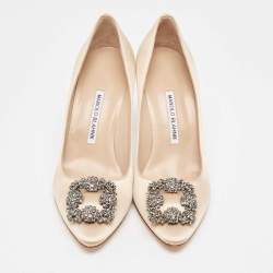 Pre Owned Manolo Blahnik Beige Satin Hangisi Pumps Size 39.5