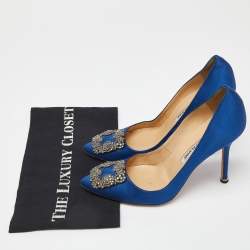 Pre Owned Manolo Blahnik Blue Satin Hangisi Pumps Size 38.5
