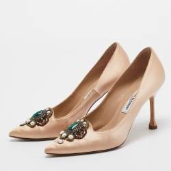 Pre Owned Manolo Blahnik Beige Satin Pearl Embellished Pointed Toe Pumps Size 38.5