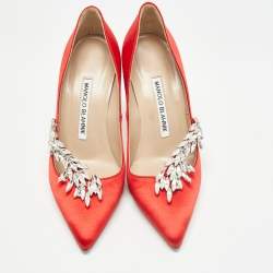 Pre Owned Manolo Blahnik Red Satin Nadira Pumps Size 34