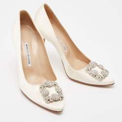 Pre Owned Manolo Blahnik Off White Satin Hangisi Pumps Size 39.5