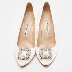 Pre Owned Manolo Blahnik Off White Satin Hangisi Pumps Size 39.5