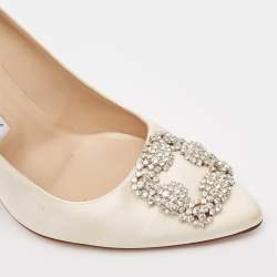 Pre Owned Manolo Blahnik Off White Satin Hangisi Pumps Size 39.5