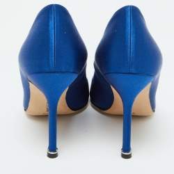 Pre Owned Manolo Blahnik Blue Satin Hangisi Pumps Size 37.5
