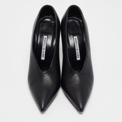 Manolo Blahnik Black Leather Pointed Toe Pumps Size 38.5