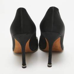 مملوكة مسبقًا Manolo Blahnik Black Satin Hangisi Pumps Size 36.5