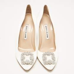 Pre Owned Manolo Blahnik Ivory Satin Hangisi Pumps Size 40.5