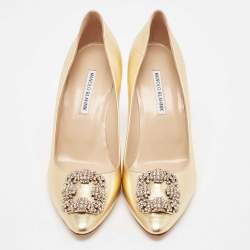 Pre Owned Manolo Blahnik Gold Leather Hangisi Crystal Embellished Pointed Toe Pumps Size 40