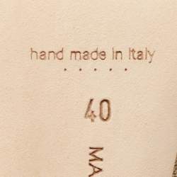 Pre Owned Manolo Blahnik Gold Leather Hangisi Crystal Embellished Pointed Toe Pumps Size 40