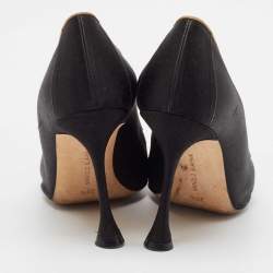 Pre Owned Manolo Blahnik Black Satin Embellished Pointed Toe Pumps Size 37.5