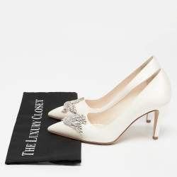 Pre Owned Manolo Blahnik White Satin Rhinestone Pumps Size 37.5