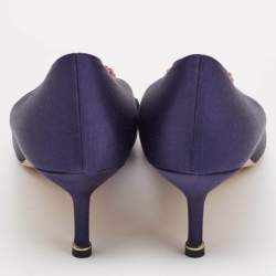 Pre Owned Manolo Blahnik Navy Blue Satin Hangisi Pumps Size 40