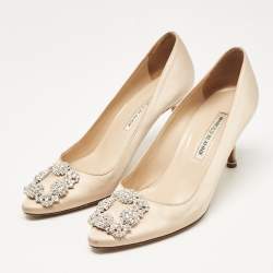 Pre Owned Manolo Blahnik Beige Satin Hangisi Pumps Size 38.5