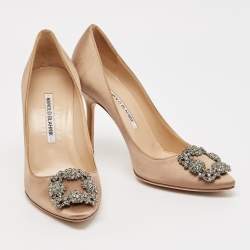 Manolo Blahnik Beige Satin Hangisi Pumps Size 37.5