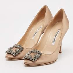 Manolo Blahnik Beige Satin Hangisi Pumps Size 37.5