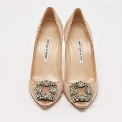 Manolo Blahnik Beige Satin Hangisi Pumps Size 37.5