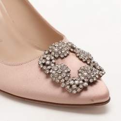 Pre Owned Manolo Blahnik Beige Satin Hangisi Pumps Size 37