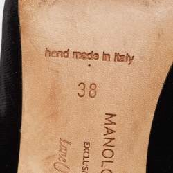 Pre Owned Manolo Blahnik Black Velvet Hangisi Crystal Embellished Pumps Size 38