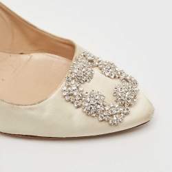 Manolo Blahnik Off White Satin Hangisi Pumps Size 39.5