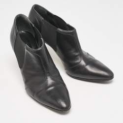Manolo Blahnik Black Leather Pointed Toe Ankle Length Boots Size 41.5
