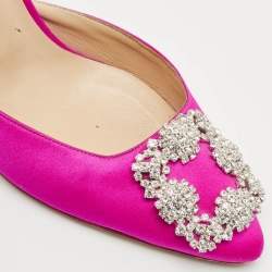 Pre Owned صندل مولز مانولو بلانيك هانغيسي ساتان وردي مقاس 36