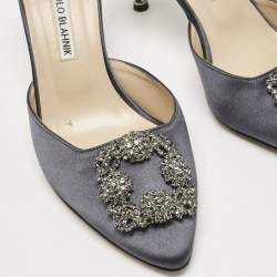 Pre Owned Manolo Blahnik Grey Satin Hangisi Pointed-Toe Mules Size 39
