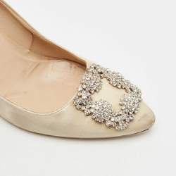 Manolo Blahnik Cream Satin Hangisi Pumps Size 37.5