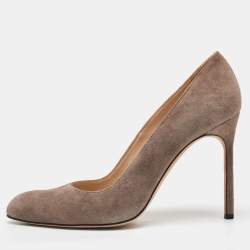 Manolo Blahnik Light Grey Suede Round Toe Pumps Size 38