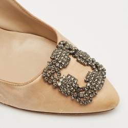 Pre Owned Manolo Blahnik Beige Satin Hangisi Crystal Embellished Pumps Size 41