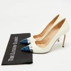 Pre Owned Manolo Blahnik Off White/Navy Blue Patent Leather Pointed Toe Pumps Size 40.5