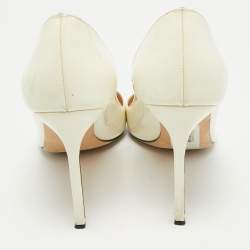 Pre Owned Manolo Blahnik Off White/Navy Blue Patent Leather Pointed Toe Pumps Size 40.5