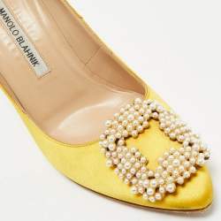 Pre Owned Manolo Blahnik Yellow Satin Hangisi Pumps Size 38