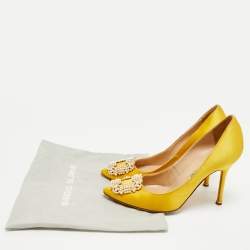 Pre Owned Manolo Blahnik Yellow Satin Hangisi Pumps Size 38