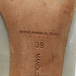 Pre Owned Manolo Blahnik Ivory Satin Hangisi Pumps Size 39.5