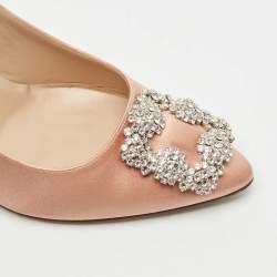 Pre Owned Manolo Blahnik Peach Satin Hangisi Pumps Size 39