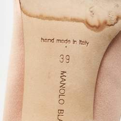 Pre Owned Manolo Blahnik Peach Satin Hangisi Pumps Size 39