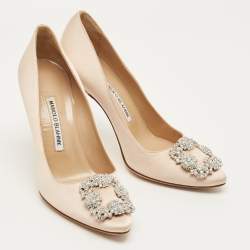 Pre Owned Manolo Blahnik Beige Satin Hangisi Pumps Size 37