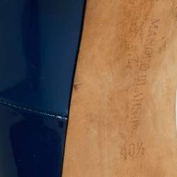 Pre Owned حذاء كعب عالي مانولو بلانيك مقدمة مدببة جلد لامع أبيض كريمي/كحلي مقاس 40.5