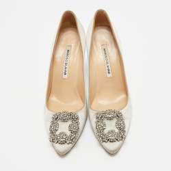 مملوكة مسبقًا حذاء كعب عالي مانولو بلانيك ساتان رمادي هانجيسي مقاس 41